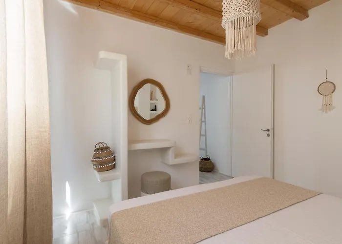 Luxury Rooftop With Private Pool In Milos, 3 Bedrooms * Provatas
