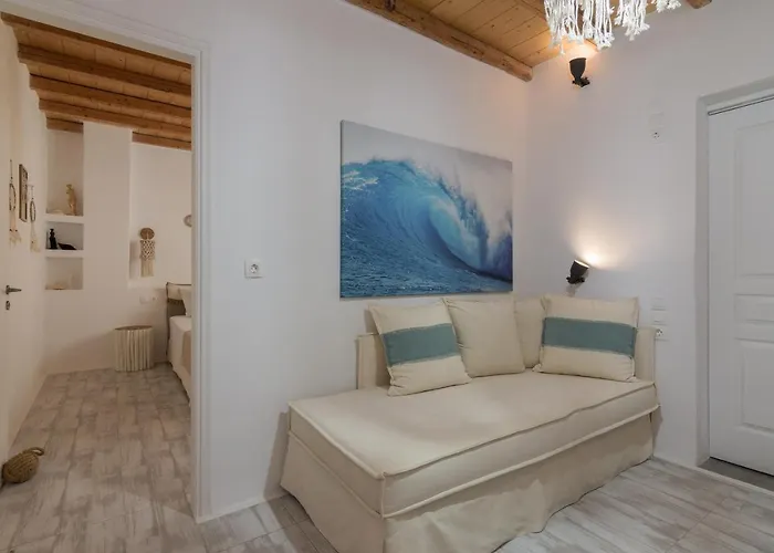 Luxury Rooftop With Private Pool In Milos, 3 Bedrooms