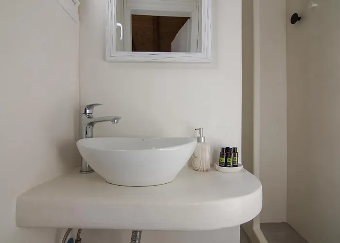 Luxury Rooftop With Private Pool In Milos, 3 Bedrooms Villa Provatas