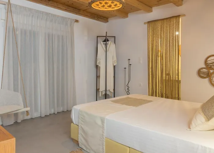 Luxury Three-Bedroom Private Pool Villa With 4 Bathrooms And Breakfast Included Villa Provatas