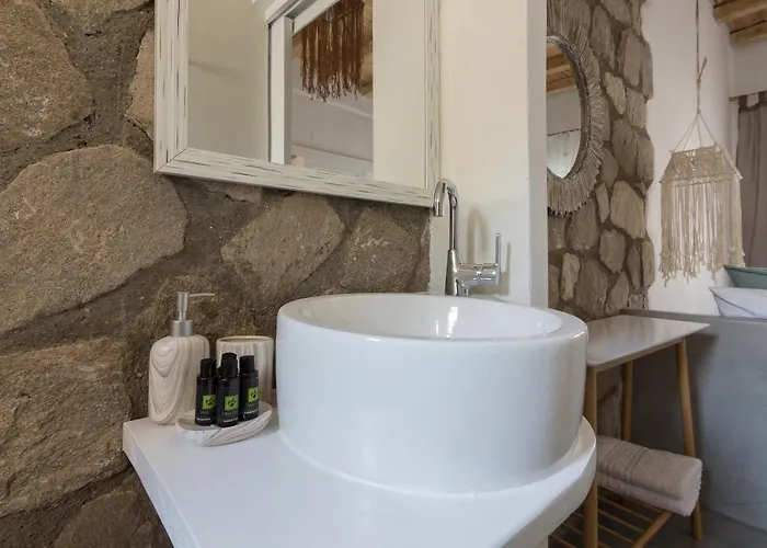 Luxury Rooftop With Private Pool In Milos, 3 Bedrooms Villa