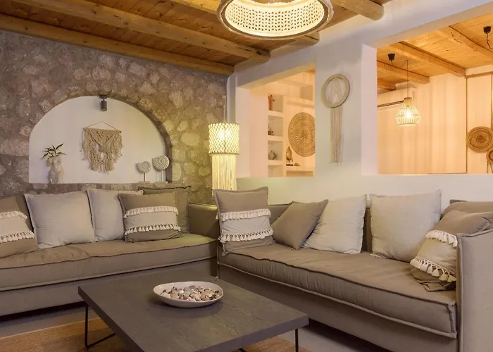 Luxury Rooftop With Private Pool In Milos, 3 Bedrooms Villa Provatas