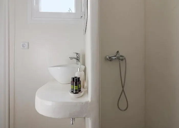 Luxury Rooftop With Private Pool In Milos, 3 Bedrooms Villa *