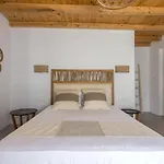 Villa Luxury Rooftop With Private Pool In Milos, 3 Bedrooms *