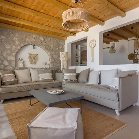Luxury Rooftop With Private Pool In Milos, 3 Bedrooms Villa *