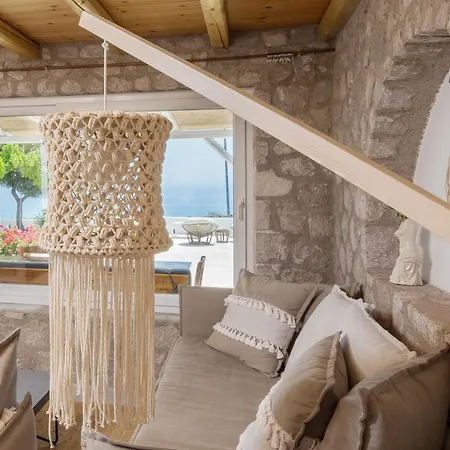 Luxury Rooftop With Private Pool In Milos, 3 Bedrooms