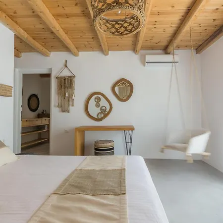 Luxury Rooftop With Private Pool In Milos, 3 Bedrooms *