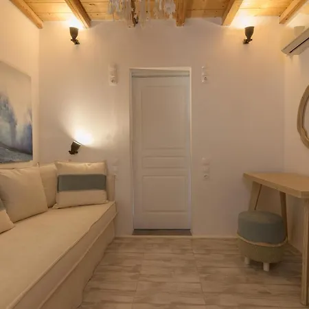 Villa Luxury Rooftop With Private Pool In Milos, 3 Bedrooms *