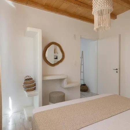 Luxury Rooftop With Private Pool In Milos, 3 Bedrooms * Provatas