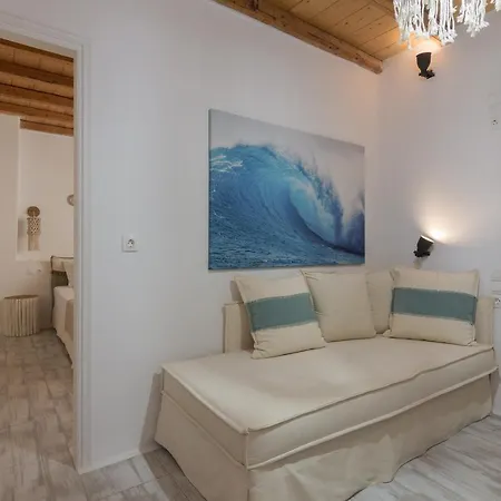 Luxury Rooftop With Private Pool In Milos, 3 Bedrooms