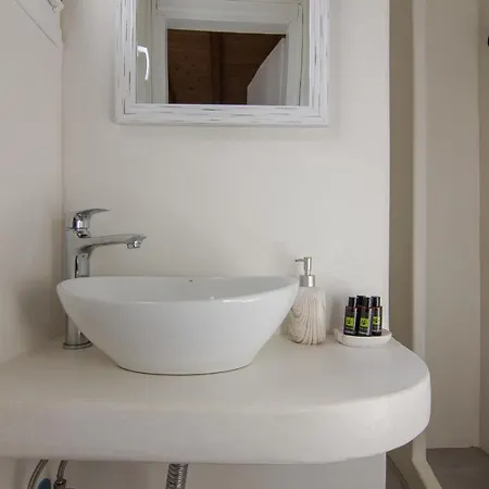 Luxury Rooftop With Private Pool In Milos, 3 Bedrooms Villa Provatas
