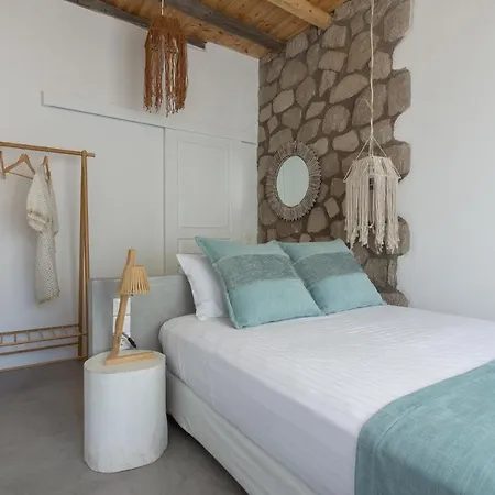 Luxury Rooftop With Private Pool In Milos, 3 Bedrooms Villa *