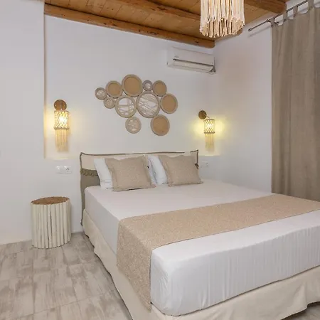 Luxury Rooftop With Private Pool In Milos, 3 Bedrooms *