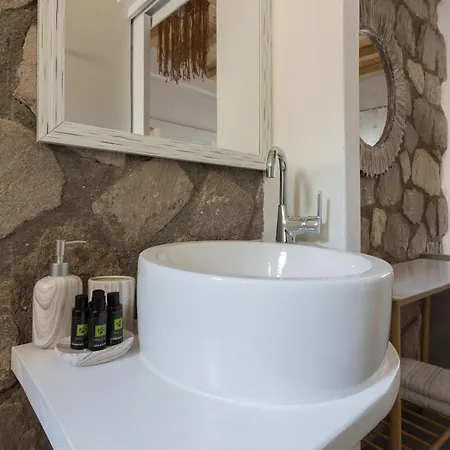 Luxury Rooftop With Private Pool In Milos, 3 Bedrooms Villa
