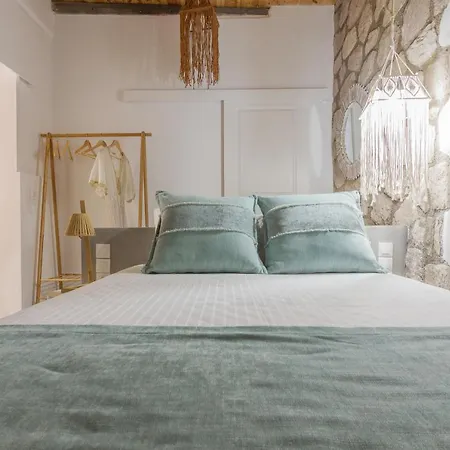 Luxury Rooftop With Private Pool In Milos, 3 Bedrooms