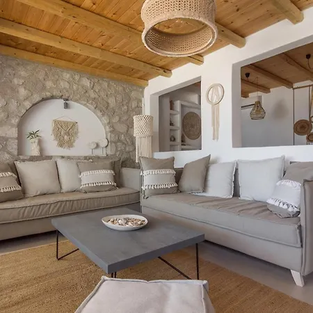 Villa Luxury Rooftop With Private Pool In Milos, 3 Bedrooms Provatas