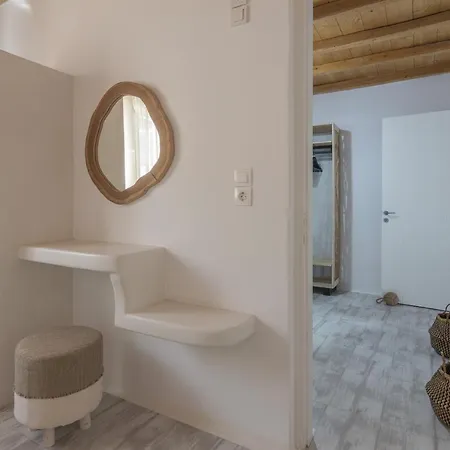 Villa Luxury Rooftop With Private Pool In Milos, 3 Bedrooms *